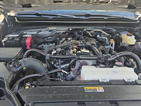 Used 2025 Toyota Tacoma SR5 AWD/4WD image 30