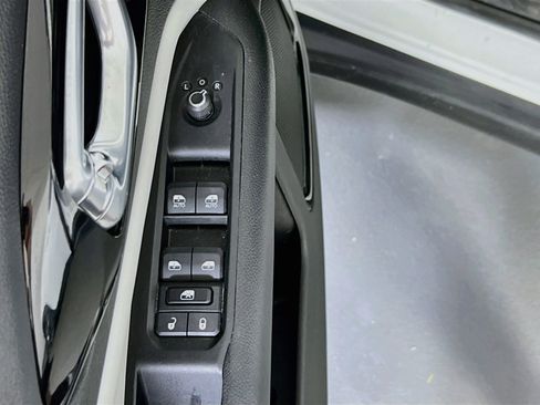 Used 2022 Jeep Compass Limited AWD/4WD image 17