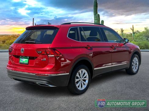Used 2018 Volkswagen Tiguan SE w/ Panoramic Sunroof Package AWD/4WD image 5