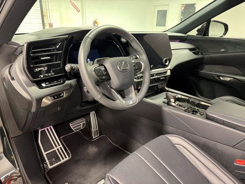 Used 2024 Lexus RX 350 F Sport w/ Convenience Package AWD/4WD image 4