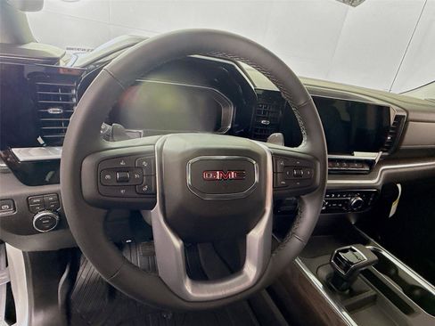 New 2026 GMC Sierra 1500 SLT w/ SLT Premium Plus Package image 6
