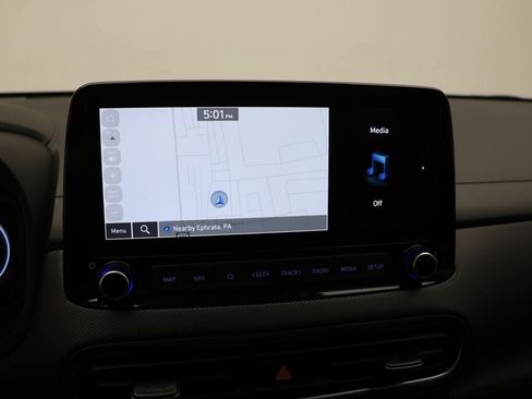 Used 2023 Hyundai Kona Limited AWD/4WD image 21