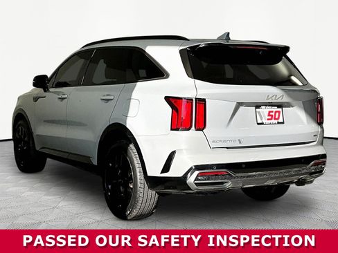 Used 2023 Kia Sorento SX AWD/4WD image 4
