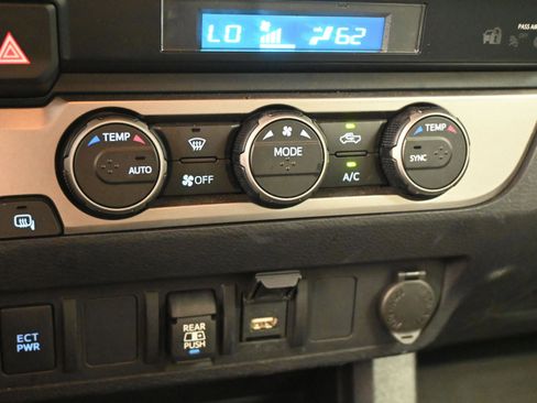 Used 2023 Toyota Tacoma SR5 w/ Technology Package RWD image 30