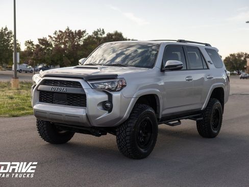 Used 2021 Toyota 4Runner TRD Off-Road Premium image 5