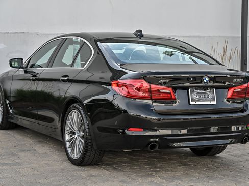 Used 2017 BMW 530i xDrive AWD/4WD image 11