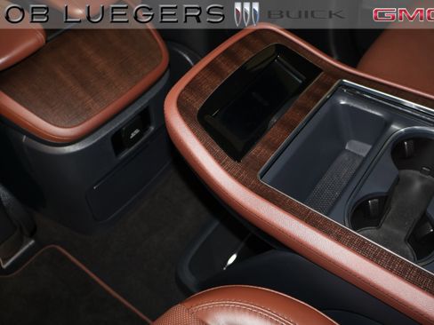 Used 2026 Lincoln Navigator Reserve AWD/4WD image 13