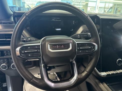 Used 2025 GMC Yukon XL Elevation AWD/4WD image 4