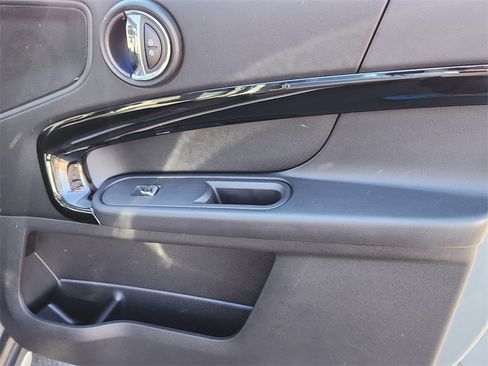 Used 2019 MINI Cooper Countryman SE w/ Premium Package image 15