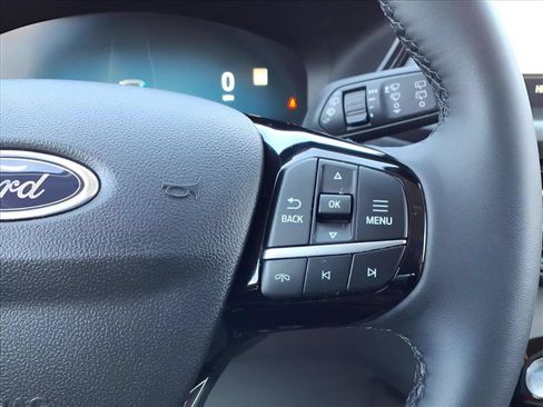 Used 2025 Ford Escape Active w/ Active Premium Tech Pack AWD/4WD image 92