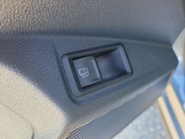 Certified 2024 Volkswagen Taos SE FWD image 15