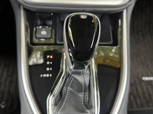 Used 2025 Subaru Outback Premium image 13
