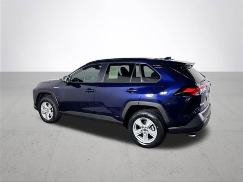 Used 2020 Toyota RAV4 XLE AWD/4WD image 8