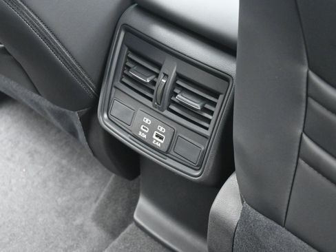 New 2026 Subaru Forester Premium AWD/4WD image 37