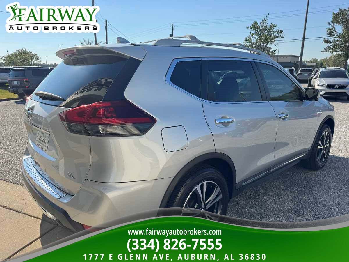 Used 2018 Nissan Rogue SL w/ Premium Package FWD image 6