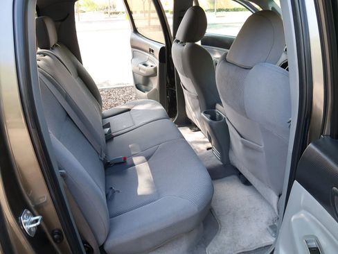 Used 2009 Toyota Tacoma PreRunner image 15