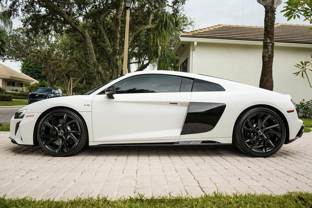 Used 2022 Audi R8 V10 performance RWD image 2