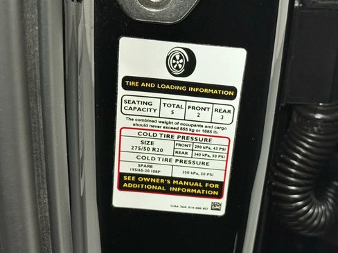 Used 2019 Bentley Bentayga image 62