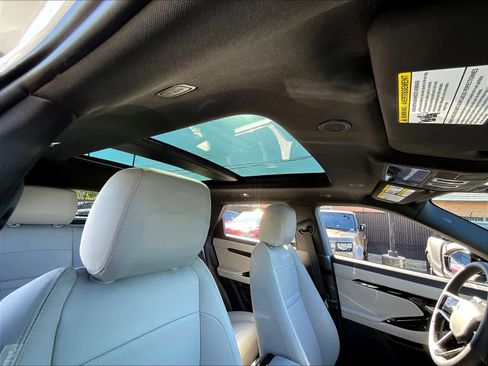 New 2026 Land Rover Range Rover Evoque S image 29