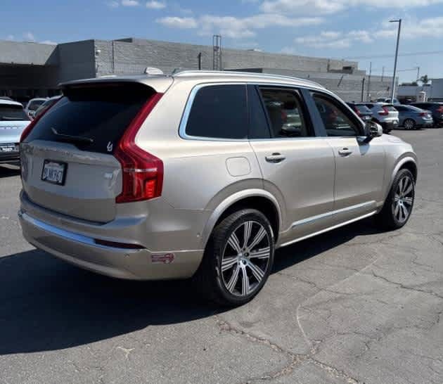 Used 2024 Volvo XC90 T8 Ultimate w/ Lounge Package AWD/4WD image 2