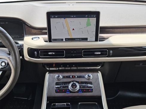 Used 2021 Lincoln Aviator Reserve w/ Elements Package Plus RWD image 22