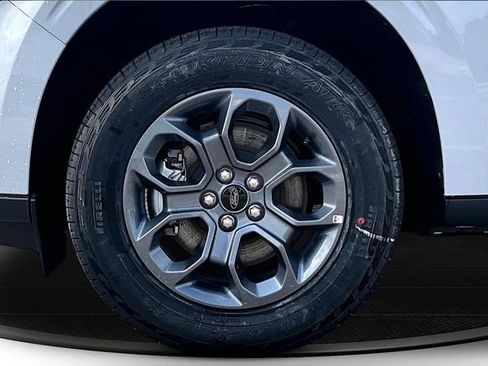 New 2025 Ford Maverick XLT w/ XLT Luxury Package AWD/4WD image 13