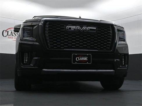 Used 2023 GMC Yukon XL Denali Ultimate image 30