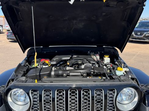 Used 2021 Jeep Gladiator Overland AWD/4WD image 20