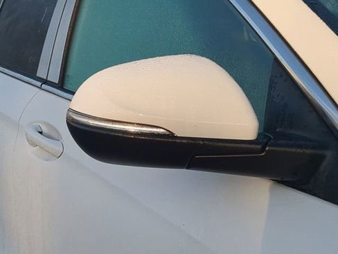 Used 2024 Buick Envista Preferred image 12