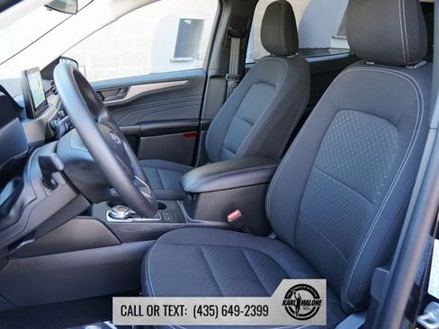 Used 2025 Ford Escape Active image 13