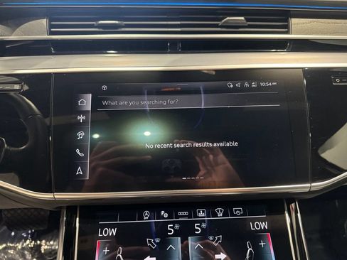 Used 2025 Audi A8 L 3.0T AWD/4WD image 21