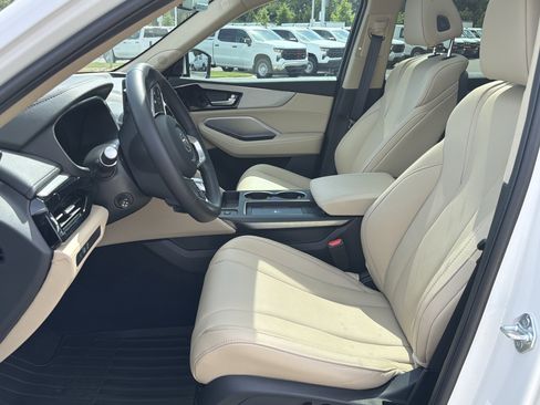 Certified 2026 Acura MDX SH-AWD image 16