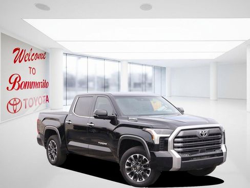 Used 2025 Toyota Tundra Limited AWD/4WD image 2