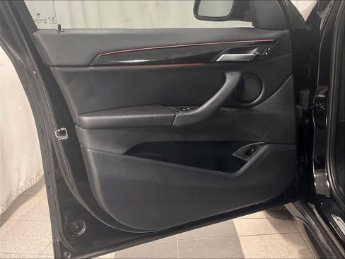 Used 2021 BMW X1 xDrive28i w/ Convenience Package image 9