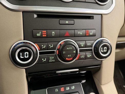 Used 2016 Land Rover LR4 HSE LUX AWD/4WD image 20