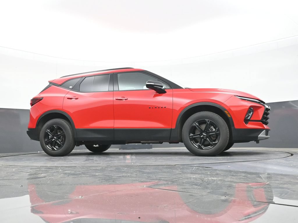 Used 2024 Chevrolet Blazer LT w/ Midnight/Sport Edition FWD image 46
