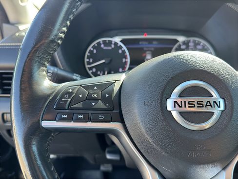 Used 2022 Nissan Sentra SV FWD image 18