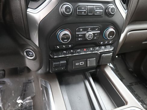 Used 2019 Chevrolet Silverado 1500 LTZ w/ LTZ Plus Package image 14