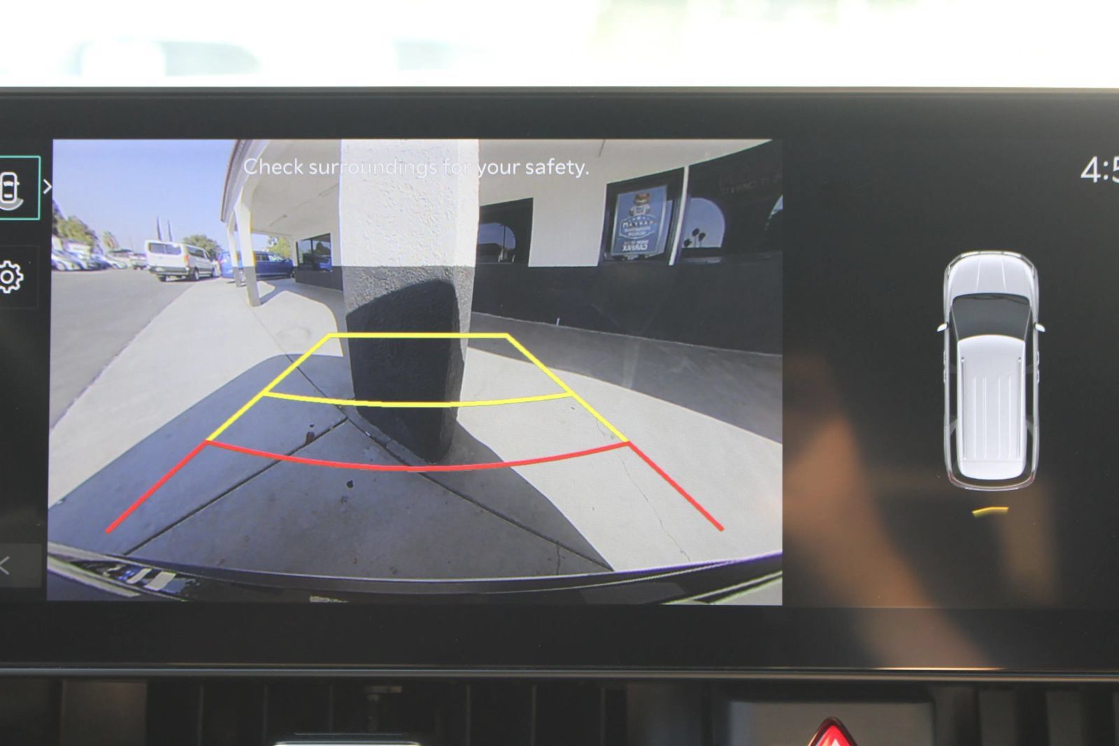 Used 2025 Kia Carnival FWD image 25