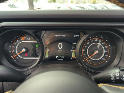 Used 2025 Jeep Wrangler Unlimited Rubicon 392 image 21