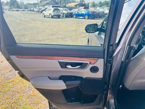 Used 2017 Honda CR-V EX-L image 18