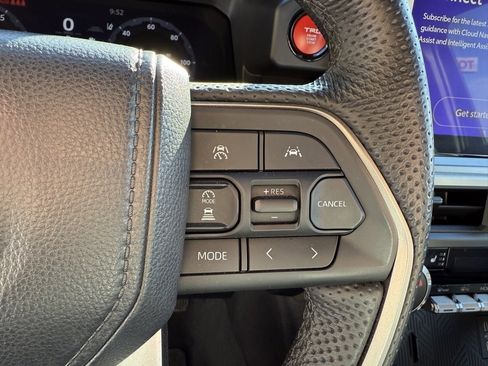 Certified 2024 Toyota Tacoma TRD Off-Road image 29