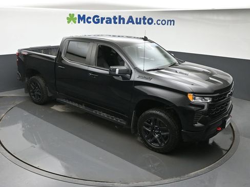 Used 2023 Chevrolet Silverado 1500 LT Trail Boss w/ LT Trail Boss Premium Package image 3