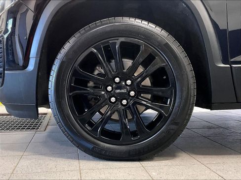 Used 2023 GMC Acadia SLT w/ Elevation Edition AWD/4WD image 7