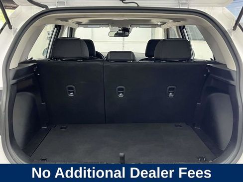 Certified 2025 Hyundai Venue SEL FWD image 22