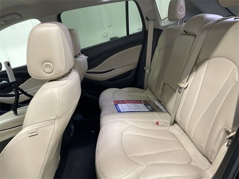 Used 2019 Buick Envision Essence image 17