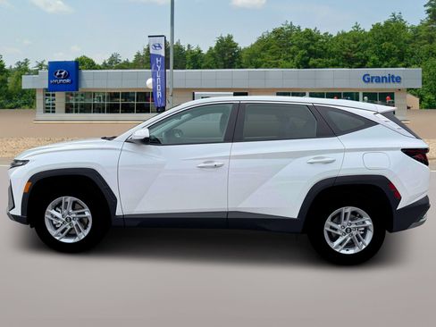 New 2026 Hyundai Tucson SE image 3