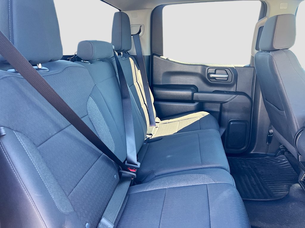 Used 2026 Chevrolet Silverado 1500 Custom Trail Boss w/ Turbomax Blackout Package AWD/4WD image 26