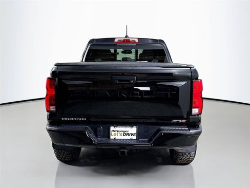 Used 2024 Chevrolet Colorado ZR2 AWD/4WD image 8