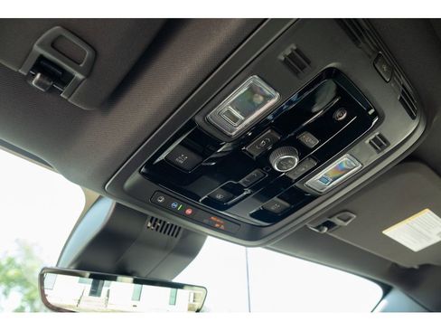 New 2026 GMC Yukon AT4 w/ AT4 Premium Plus Package AWD/4WD image 32